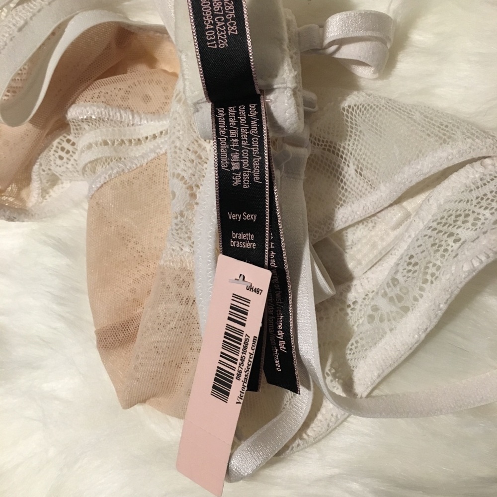 Victoria’s Secret | Very Sexy Lace Bralette | XS - Picture 5 of 7